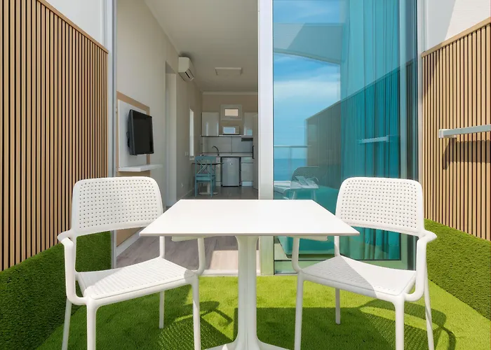 アパートホテル Amadores View - Adults Only