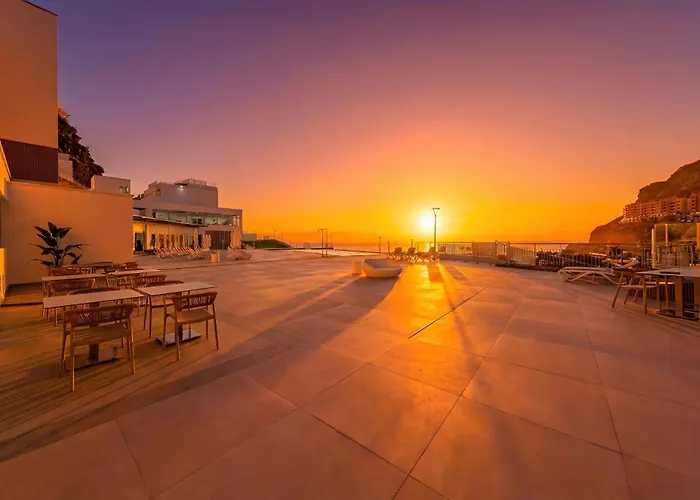 アパートホテル Amadores View - Adults Only 4*