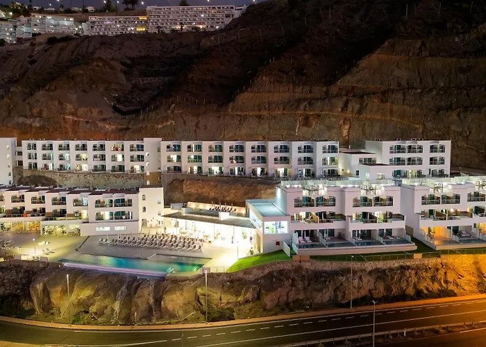 アパートホテル Amadores View - Adults Only 4*