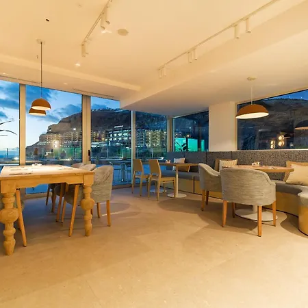 Amadores View - Adults Only Apartahotel